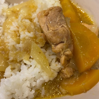 カレーパウダーで作るチキンカレー